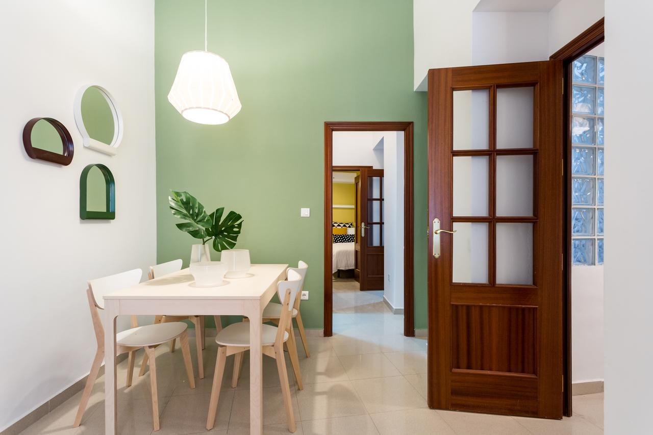 Apartamentos Diaber Gerona 22 セビリア エクステリア 写真